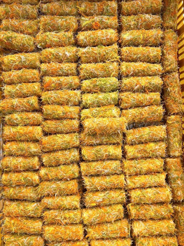 nem cầu vồng ngũ sắc
