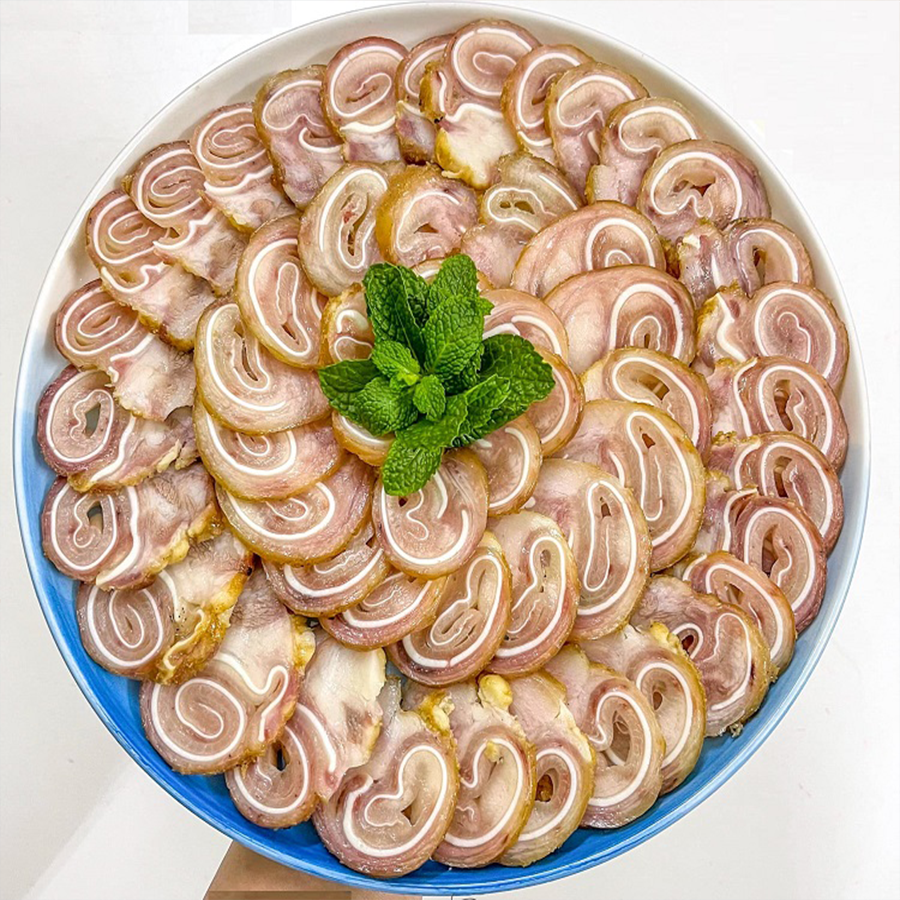 Tai Heo Cuộn Ủ Muối